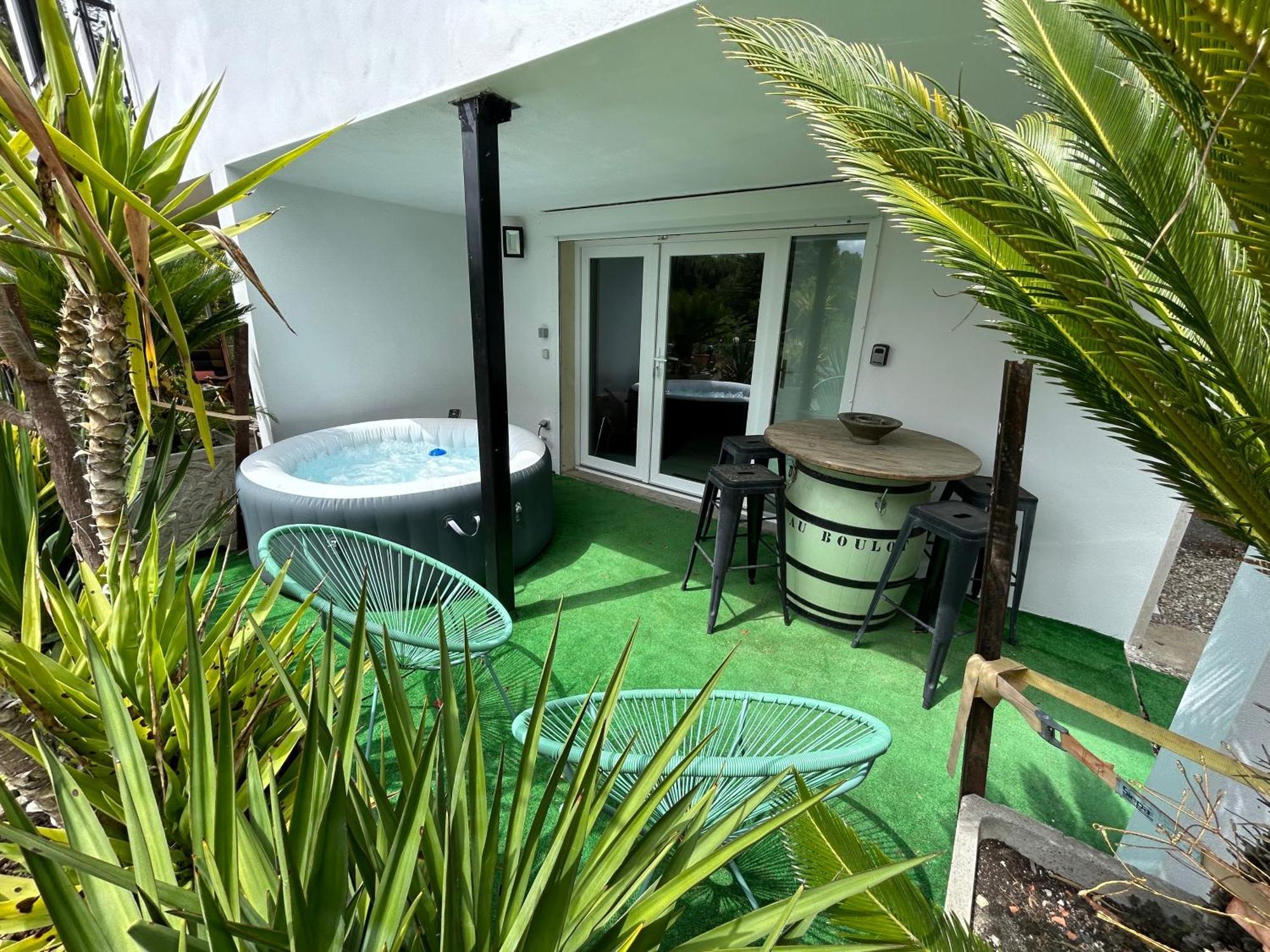 Appart-One Terrasse Jacuzzi Parking Каркассонн Екстер'єр фото